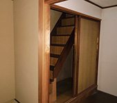 滋賀県大津市京町　Ｆ様邸階段のリフォーム（施工前）